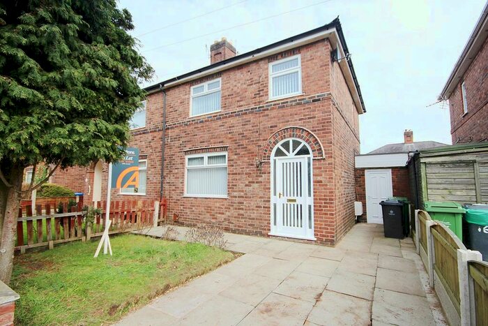 3 Bedroom Semi-Detached House To Rent In Westbrook Avenue, Warrington, WA4