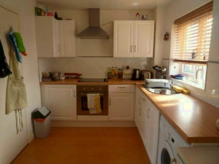 2 Bedroom Maisonette To Rent In Kingfisher Wharf, Nottingham, NG7