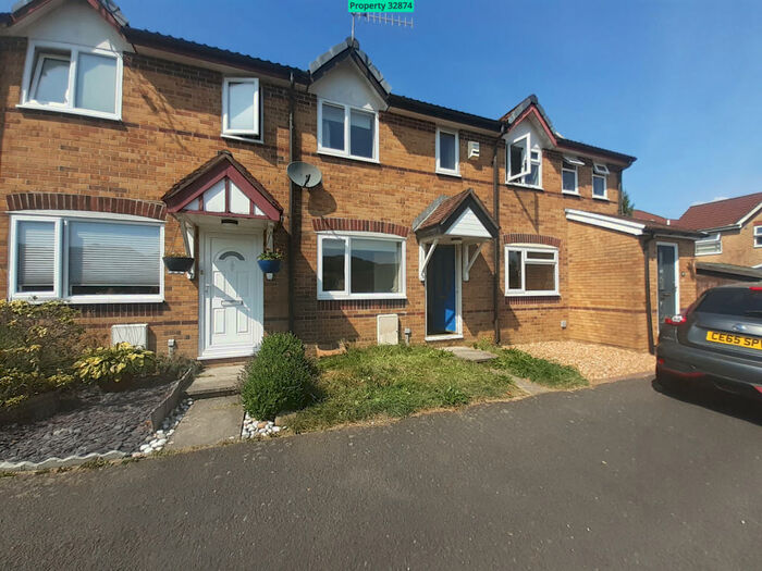 2 Bedroom Terraced House To Rent In Meadow Way, Caerffili, CF83