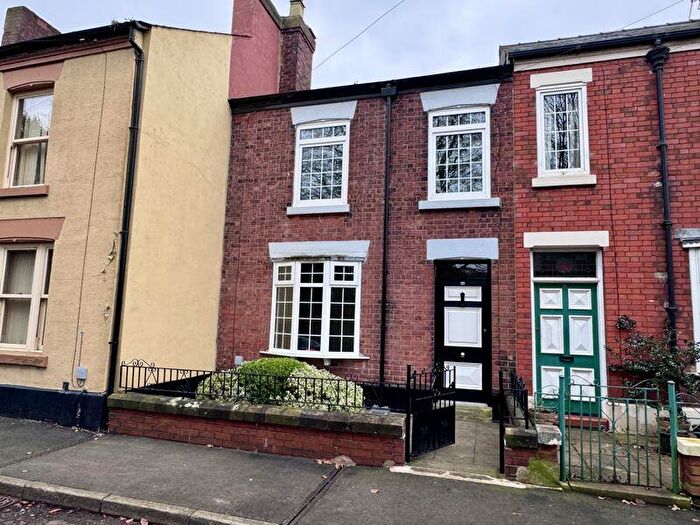 3 Bedroom Town House To Rent In Park Road, Congleton, CW12