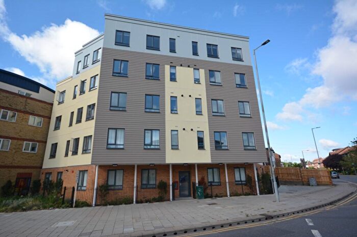 1 Bedroom Apartment To Rent In Rectory Lane, CM1