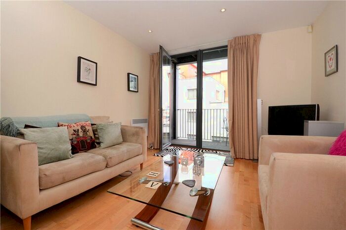 1 Bedroom Flat To Rent In Antonine Heights, City Walk, Long Lane, London, SE1