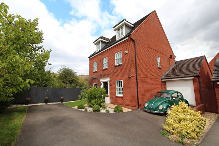 5 Bedroom Detached House For Sale In Navigation Drive, Glen Parva, Leicester, LE2