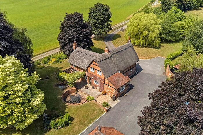 4 Bedroom Detached House For Sale In Wigans Lane, Bledlow Ridge, High Wycombe, Buckinghamshire, HP14