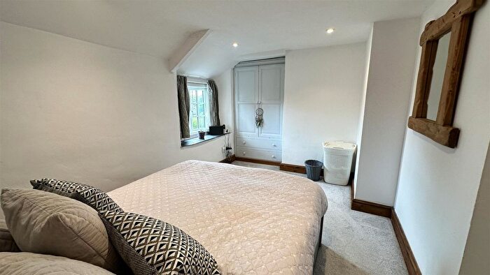 2 Bedroom Cottage For Sale In Tregadillett, Launceston, PL15