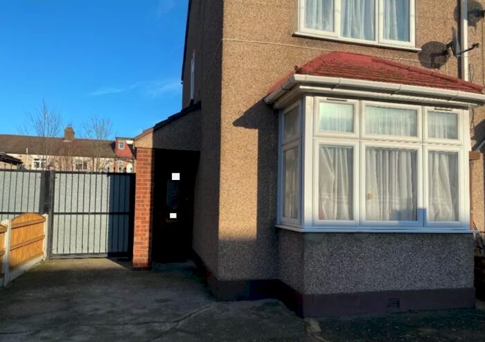 4 Bedroom Terraced House To Rent In Roman Road, Eastham/Beckton E6