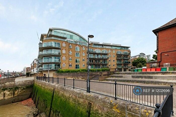 2 Bedroom Flat To Rent In Pacific Wharf, London, SE16