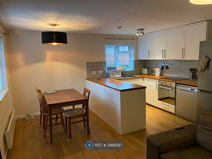 2 Bedroom Flat To Rent In Southerngate Way, London, SE14