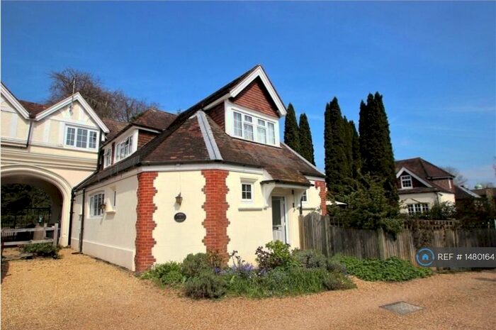5 Bedroom Detached House To Rent In Hammerwood Road, East Grinstead, RH19