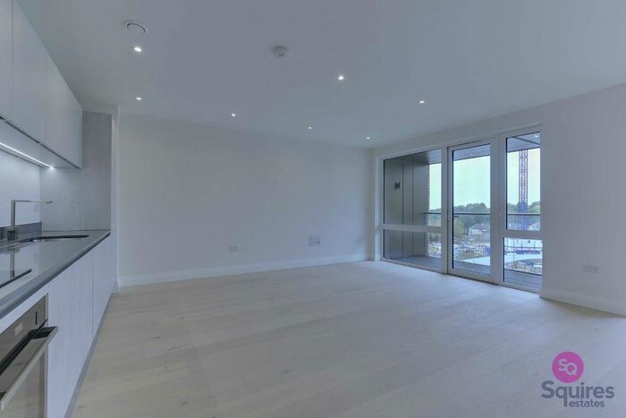 2 Bedroom Flat To Rent In Royal Engineers Way, Mill Hill, London NW7