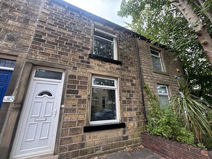 2 Bedroom House To Rent In Waverley Terrace, Marsh, Huddersfield, HD1