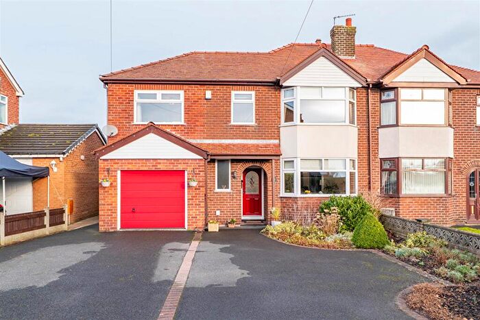 4 Bedroom Semi Detached House For Sale In Moss Lane, Hesketh Bank, Preston, PR4