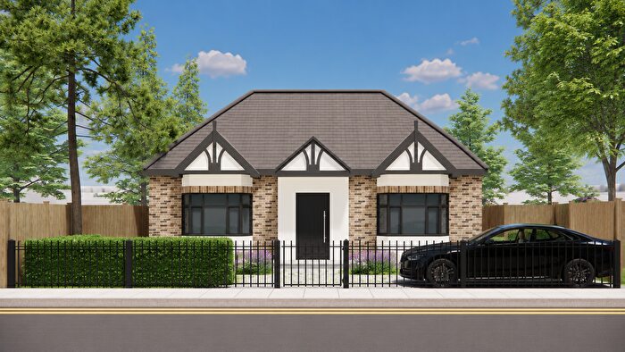 6 Bedroom Detached House For Sale In Millfield Road, Hounslow, TW4