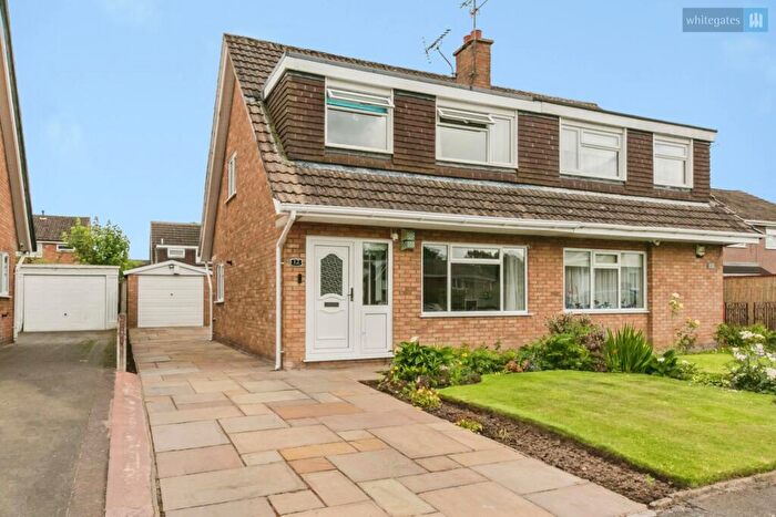 3 Bedroom Bungalow For Sale In Borrowdale Close, Wistaston, Crewe, Cheshire, CW2