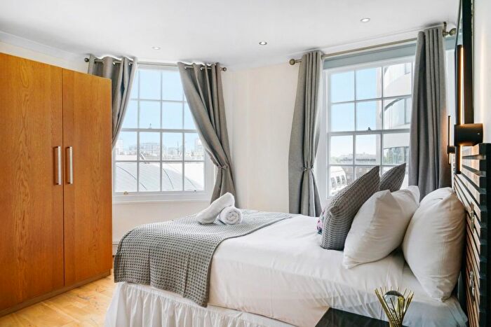 3 Bedroom Flat To Rent In Great Cumberland Place, London, W1H
