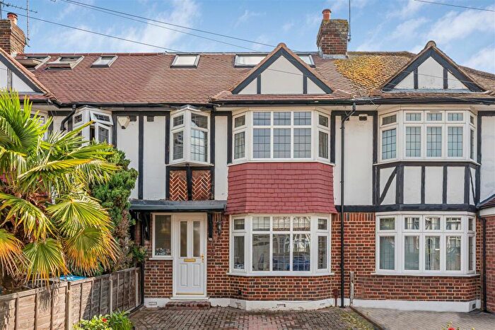 4 Bedroom Terraced House To Rent In Cardinal Avenue, Kingston Upon Thames, KT2