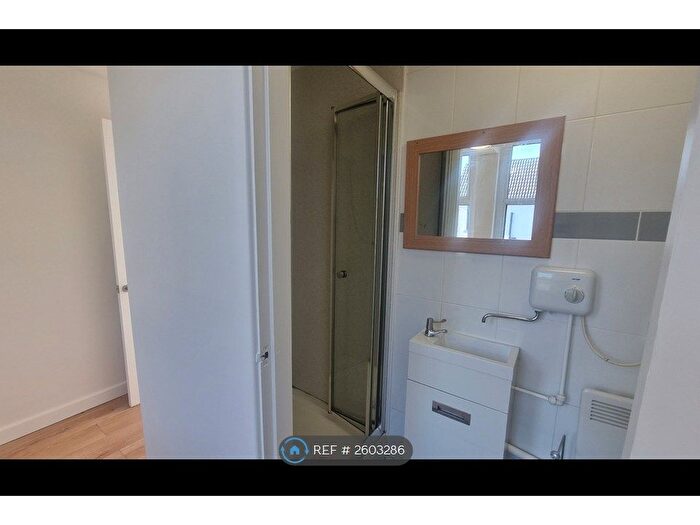 1 Bedroom Flat To Rent In Milbanke Street, Doncaster, DN1