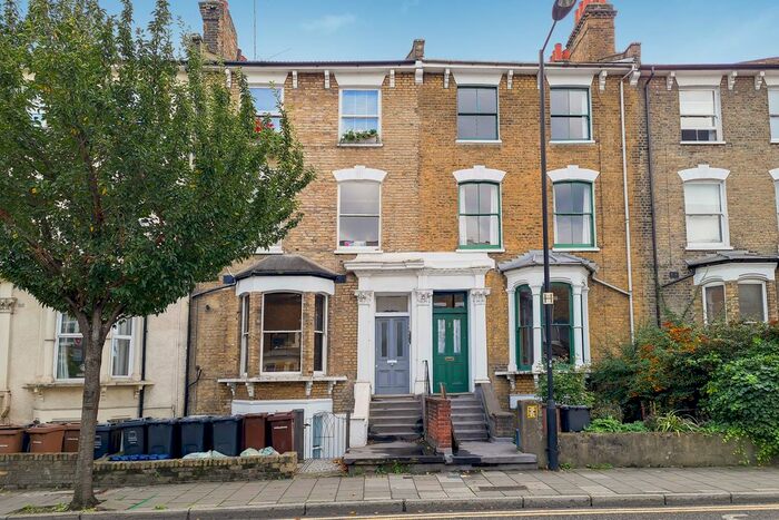 1 Bedroom Flat To Rent In Graham Road, London, E8