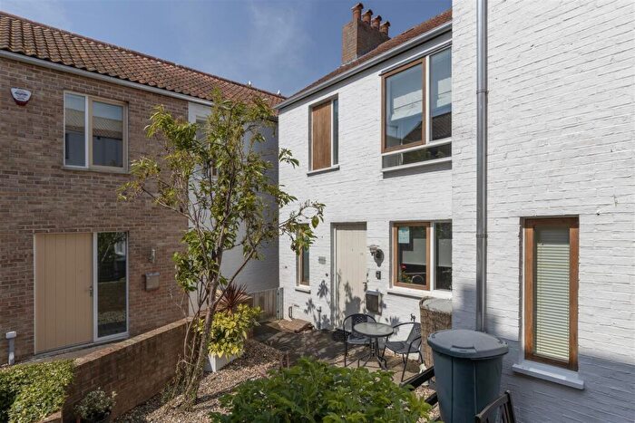 2 Bedroom Mews For Sale In Tibbys Way, Southwold, IP18