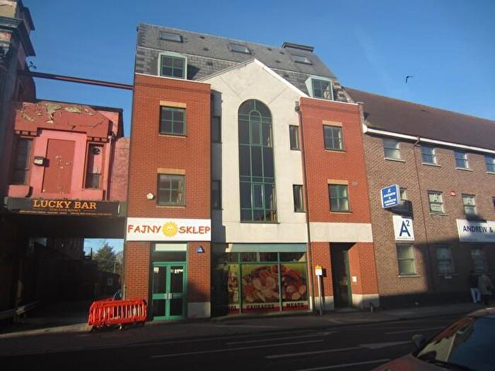 2 Bedroom Flat To Rent In Compass House, - Kingston Road, Portsmouth, Hants, PO2