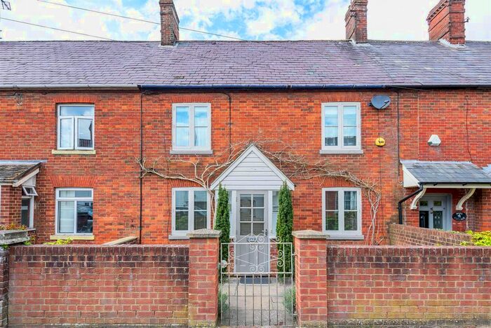3 Bedroom Terraced House To Rent In High Street, Market Lavington, Devizes, SN10