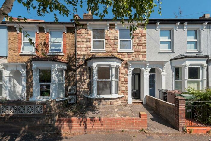 3 Bedroom House To Rent In Eldon Road, Walthamstow, E17