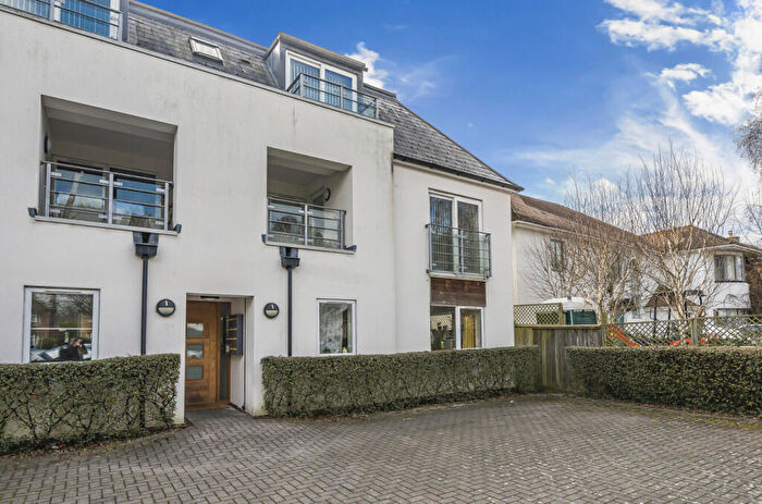 2 Bedroom Apartment For Sale In Sunderland Avenue, North Oxford, OX2