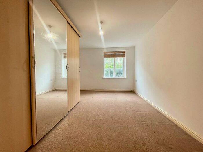 2 Bedroom Flat To Rent In South Road, Saffron Walden, CB11