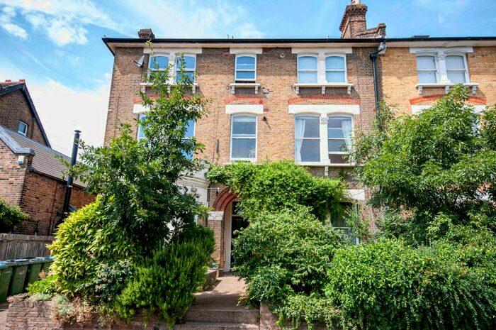 1 Bedroom Flat To Rent In Glenluce Road, London, SE3