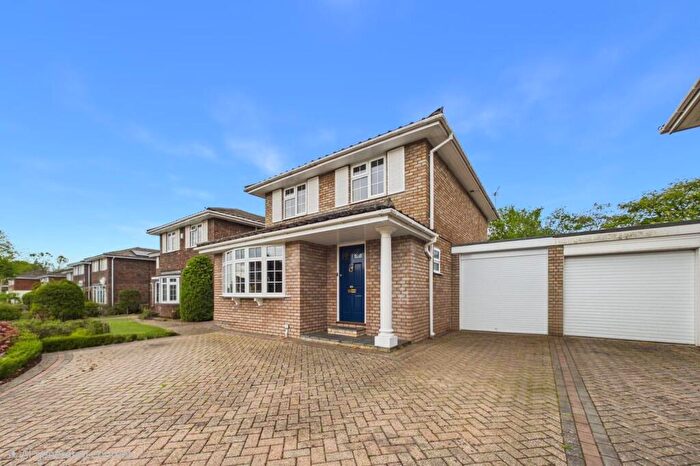 4 Bedroom House For Sale In Appletree Close, Oakley, Basingstoke, RG23