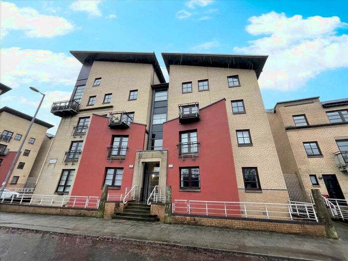 2 Bedroom Flat To Rent In Southside Crescent, New Gorbals, Glasgow, G5