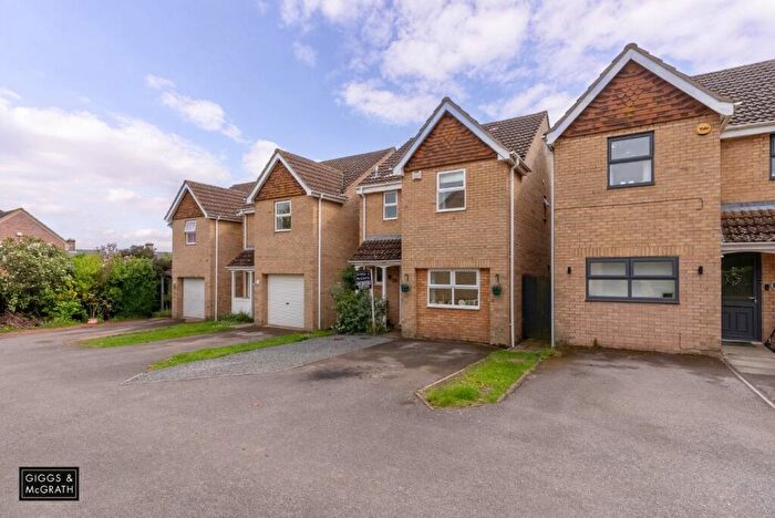 3 Bedroom Detached House For Sale In Orchard Close, Warboys, Huntingdon, Cambridgeshire, PE28