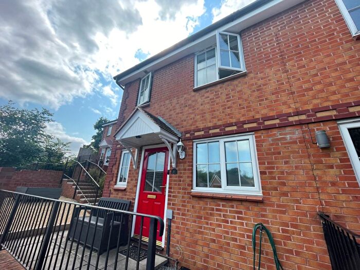 3 Bedroom Terraced House To Rent In Puffin Close, Torquay, TQ2