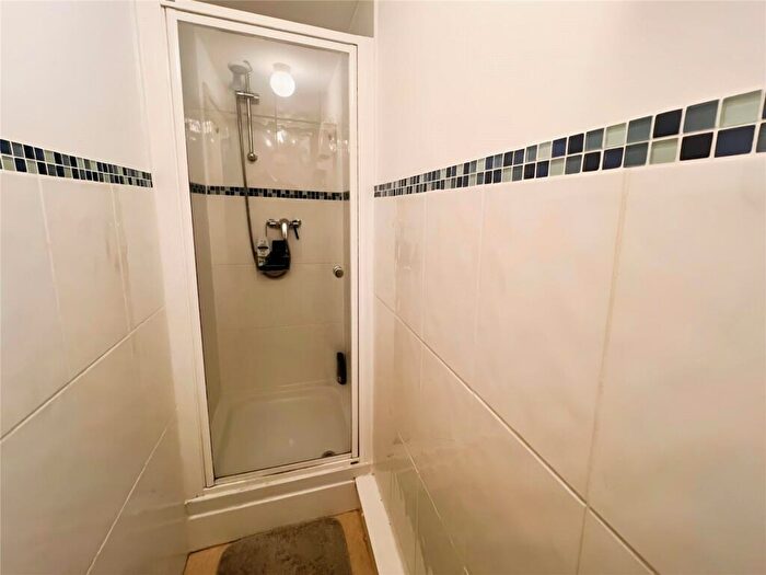 2 Bedroom Flat For Sale In Burton Road, Branston, Burton-on-Trent, Staffordshire, DE14