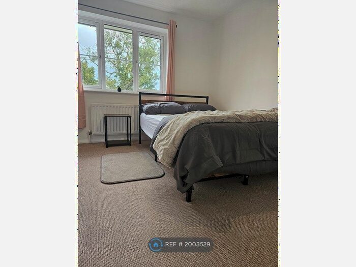 2 Bedroom Terraced House To Rent In Willow Close, Bath, BA2