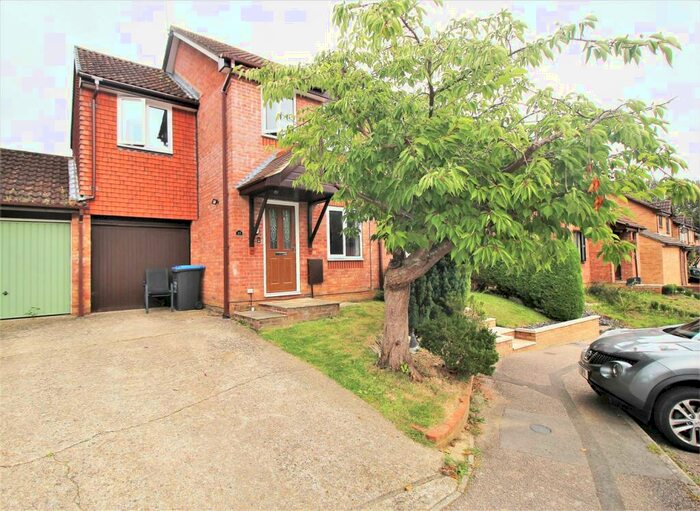 3 Bedroom House To Rent In Verbania Way, East Grinstead, RH19