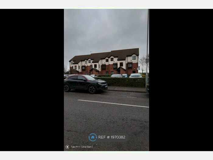 1 Bedroom Flat To Rent In Harlington, Harlington, Hayes, UB3