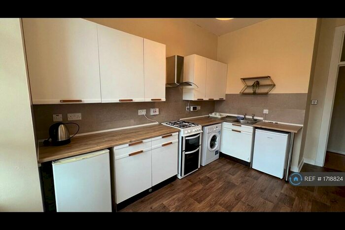 2 Bedroom Flat To Rent In Shaftesbury Street, Clydebank, G81