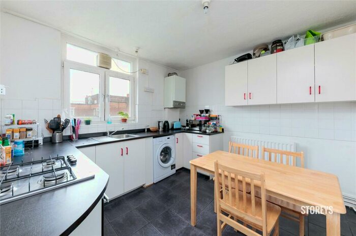 3 Bedroom Apartment To Rent In Homerton High Street, Hackney, London, E9