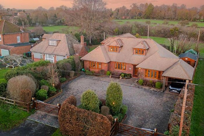 4 Bedroom Detached House For Sale In Worlds End Lane, Weston Turville, HP22