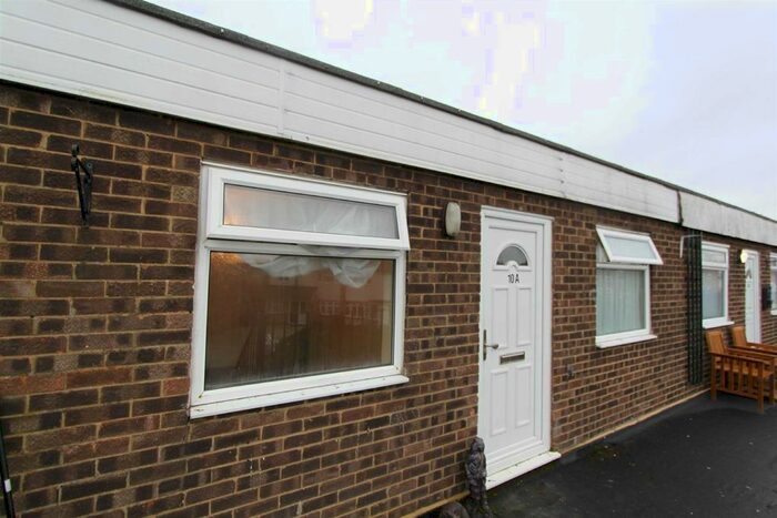 2 Bedroom Flat To Rent In Laburnum Way, Witham, CM8