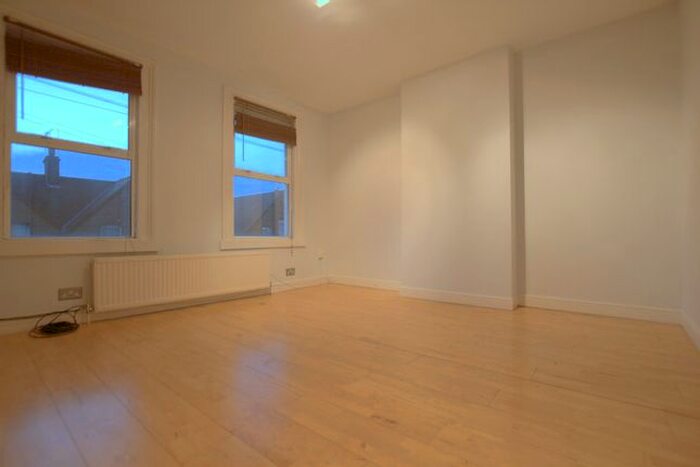 1 Bedroom Flat To Rent In Haydons Road, London, SW19