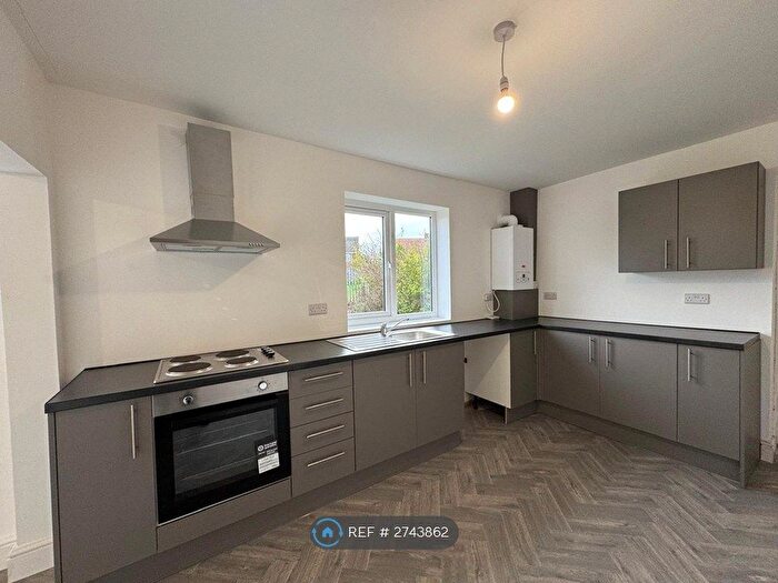 3 Bedroom Semi Detached House To Rent In Portrush Road, Sunderland, SR4