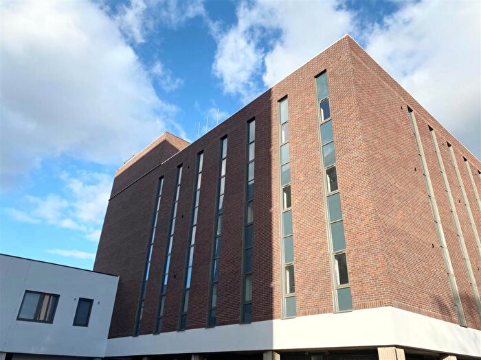 Apartment To Rent In Sky Gardens, Crosby Road North, Waterloo, Liverpool, L22