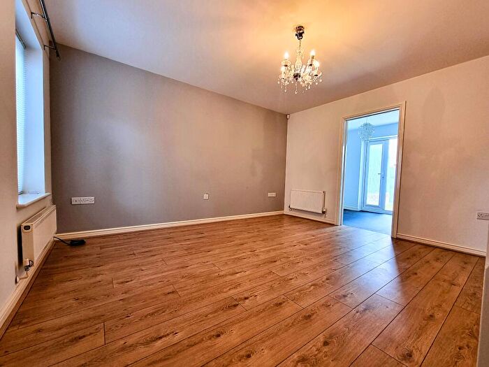 2 Bedroom End Of Terrace House To Rent In Worcester Court, Tonyrefail, Porth, CF39