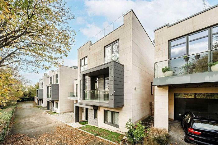 5 Bedroom Property To Rent In Hampton Close, Cottenham Park Road, London, SW20