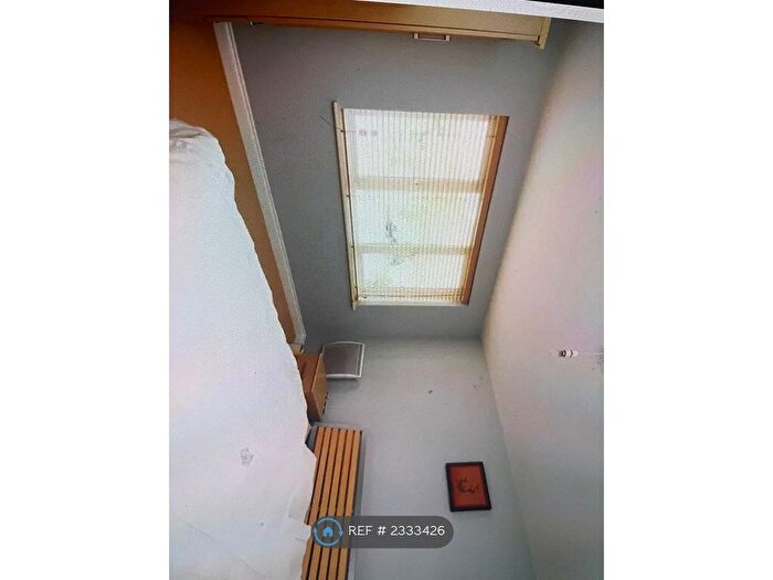 2 Bedroom Flat To Rent In Primrose Place, Isleworth, TW7