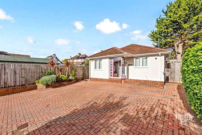 2 Bedroom Detached Bungalow For Sale In Warmdene Way, Brighton, BN1