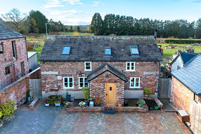 2 Bedroom Property For Sale In Wood Lane, Tattenhall, CH3