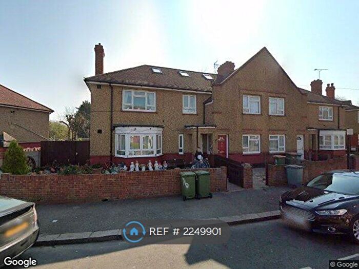 3 Bedroom Maisonette To Rent In London, London, E6